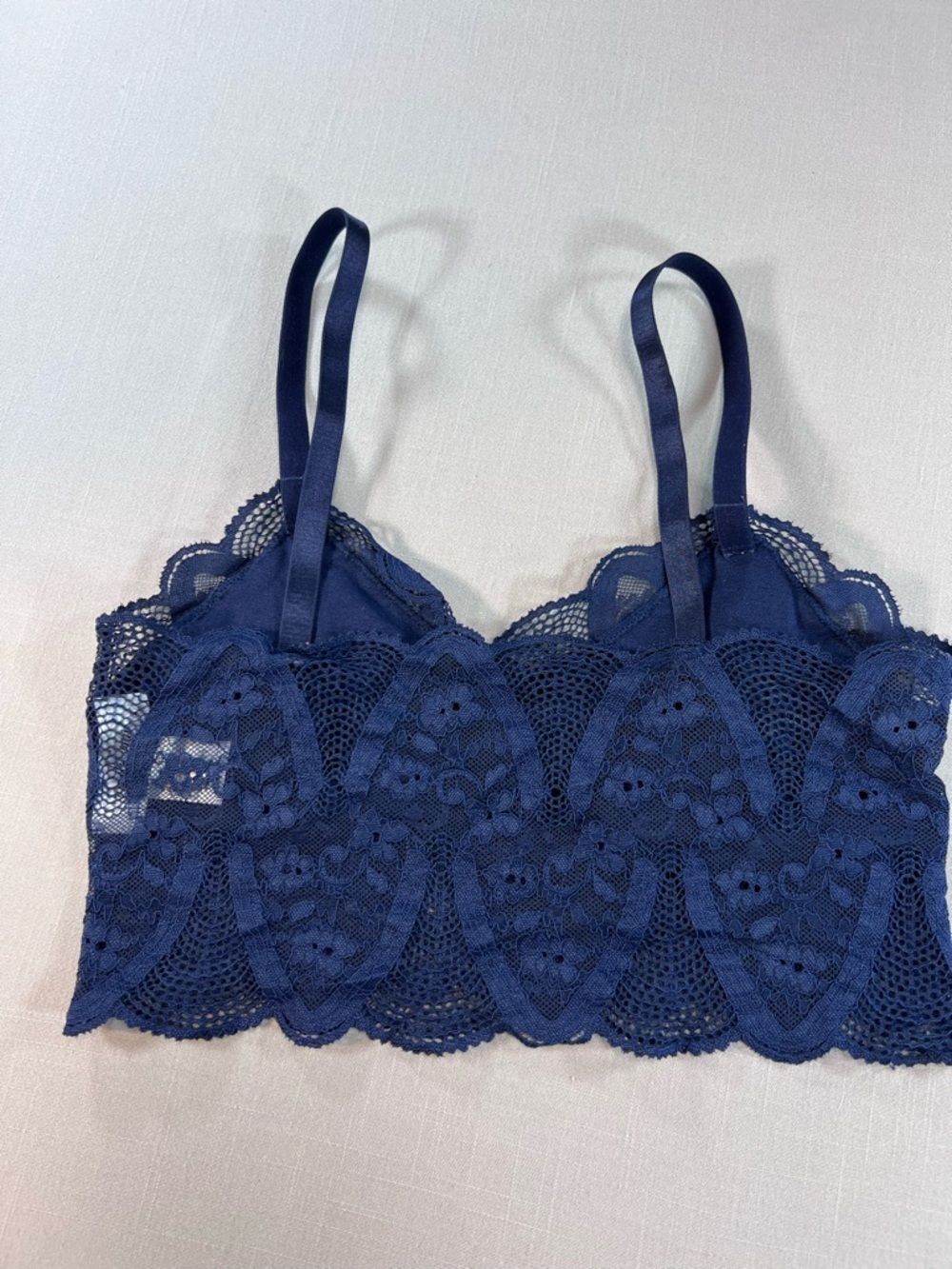 Carly Jean Los Angeles Sydney Lace Cami Bralette One Size Navy Blue Floral Lace - Picture 2 of 7